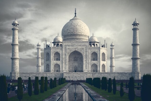 11 Fun and Surprising Facts About the Taj Mahal